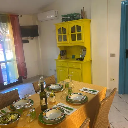 בית נופש Sa Domixedda Di Caterina